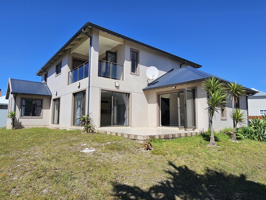 3 Bedroom Property for Sale in Marina Martinique Eastern Cape